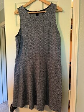 GAP Navy and White Textured Sleeveless Fit-and-Flare Dress
